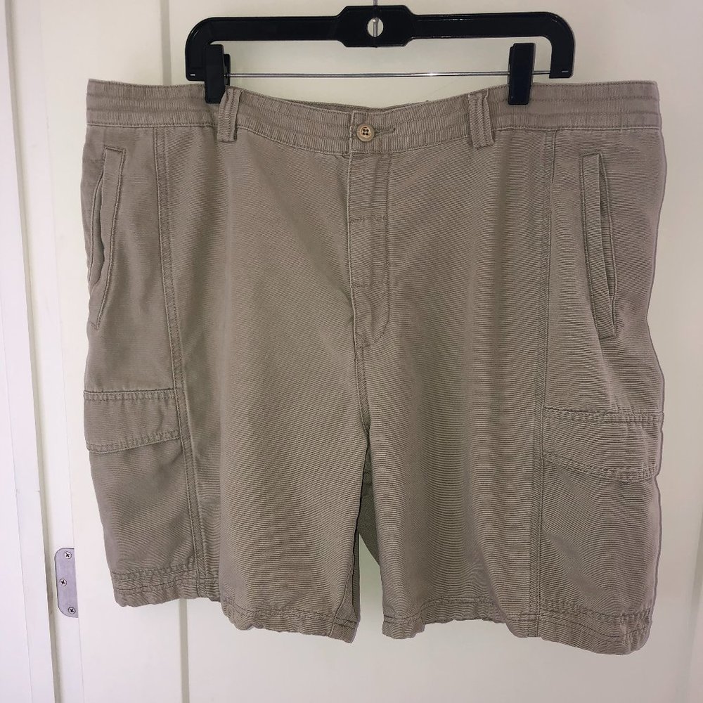 Tommy Bahama relax cargo shorts sz 42 EUC tencel lyocell/cotton